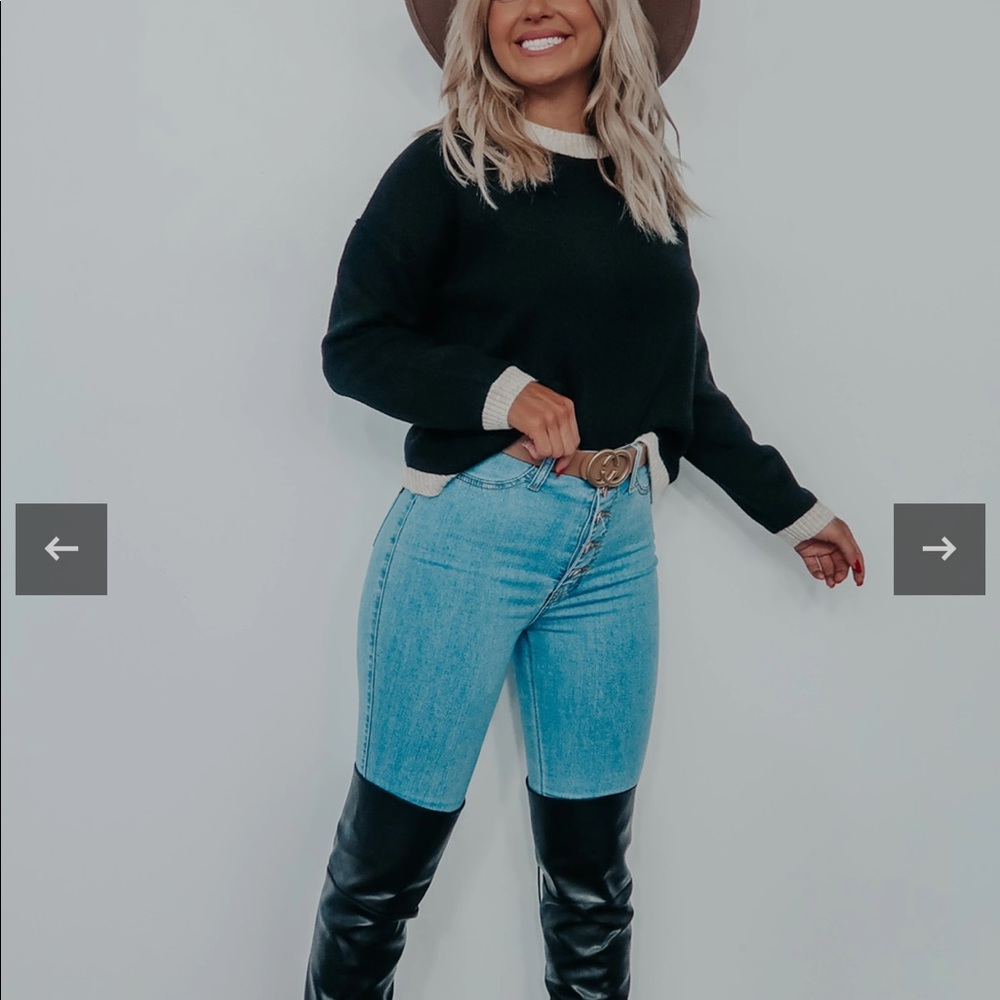 Black/sand sweater